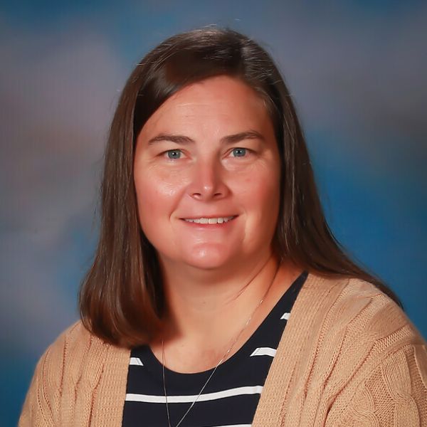 2025 High 5 for Teachers winner Valerie Lancaster